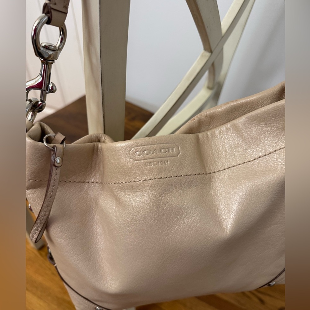 Coach‎ Handbag - Picture 2 of 4